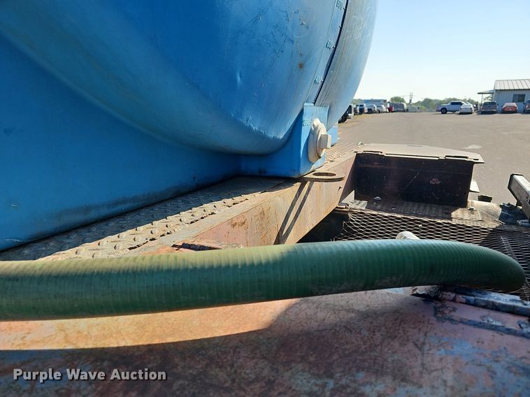 image for item DN8597 1979 Mack  water truck