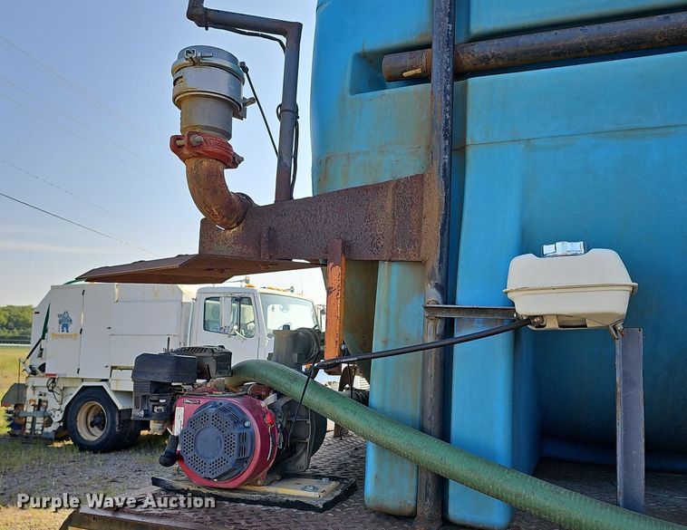 image for item DN8597 1979 Mack  water truck