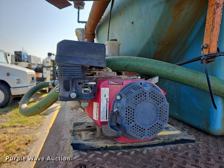 image for item DN8597 1979 Mack  water truck