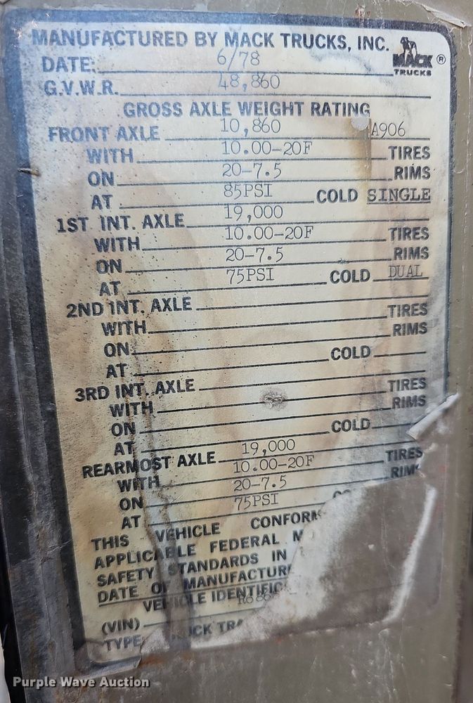 image for item DN8597 1979 Mack  water truck