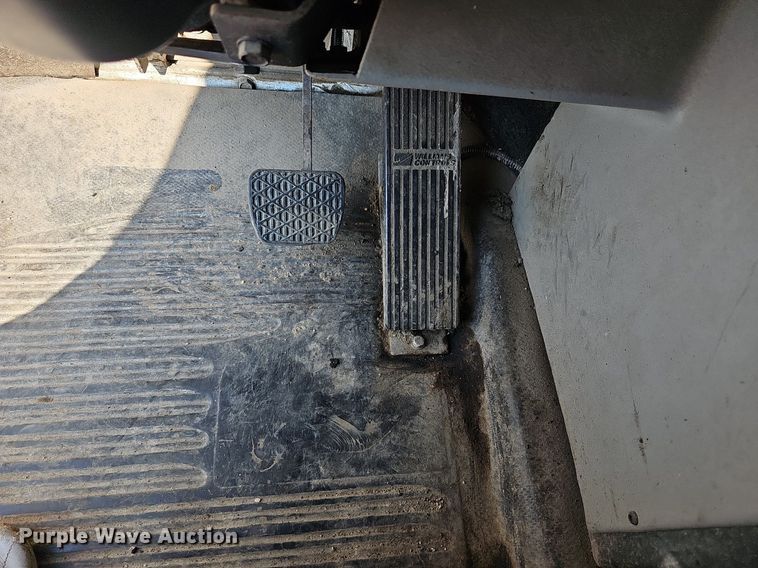 image for item DN8598 1998 Freightliner FL70 Broom Bear  street sweeper truck