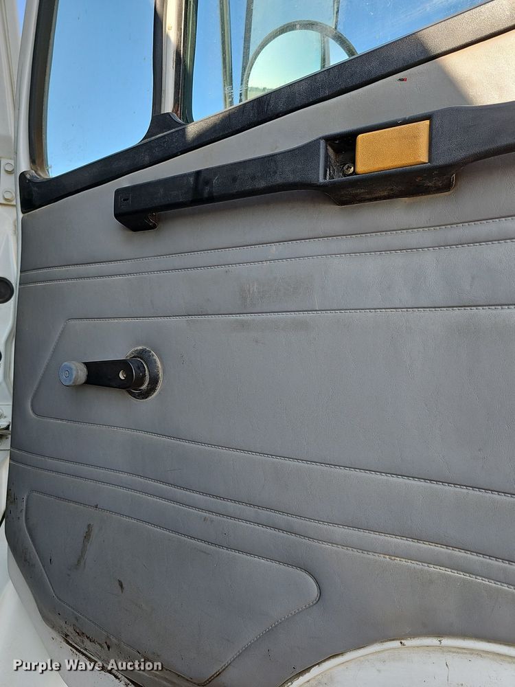 image for item DN8598 1998 Freightliner FL70 Broom Bear  street sweeper truck