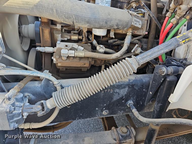 image for item DN8598 1998 Freightliner FL70 Broom Bear  street sweeper truck