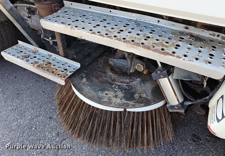 image for item DN8598 1998 Freightliner FL70 Broom Bear  street sweeper truck