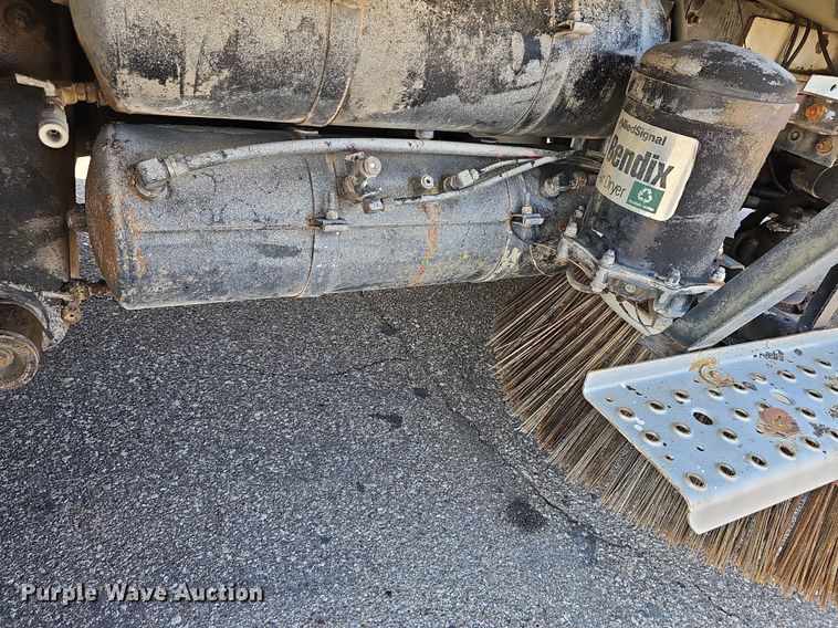 image for item DN8598 1998 Freightliner FL70 Broom Bear  street sweeper truck