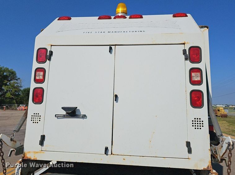 image for item DN8598 1998 Freightliner FL70 Broom Bear  street sweeper truck