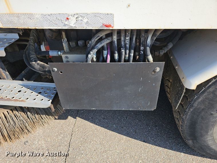 image for item DN8598 1998 Freightliner FL70 Broom Bear  street sweeper truck