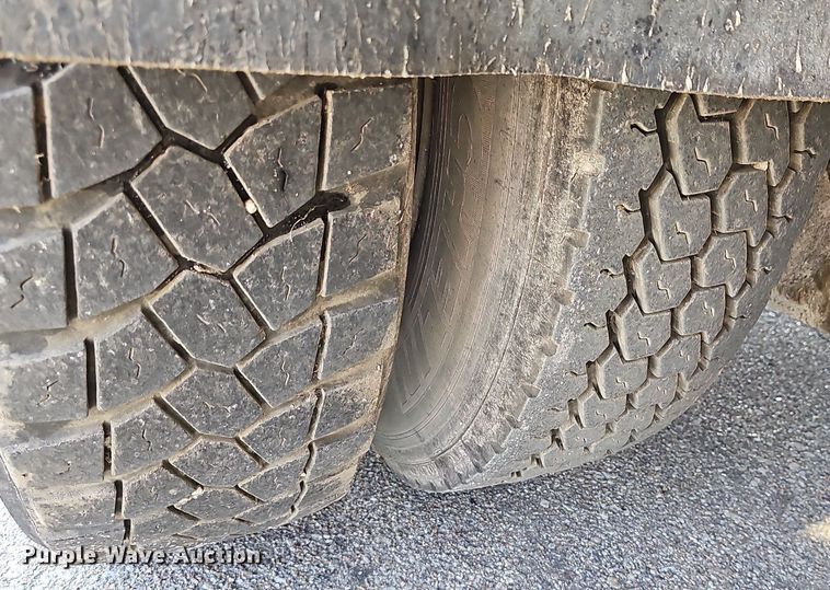 image for item DN8598 1998 Freightliner FL70 Broom Bear  street sweeper truck