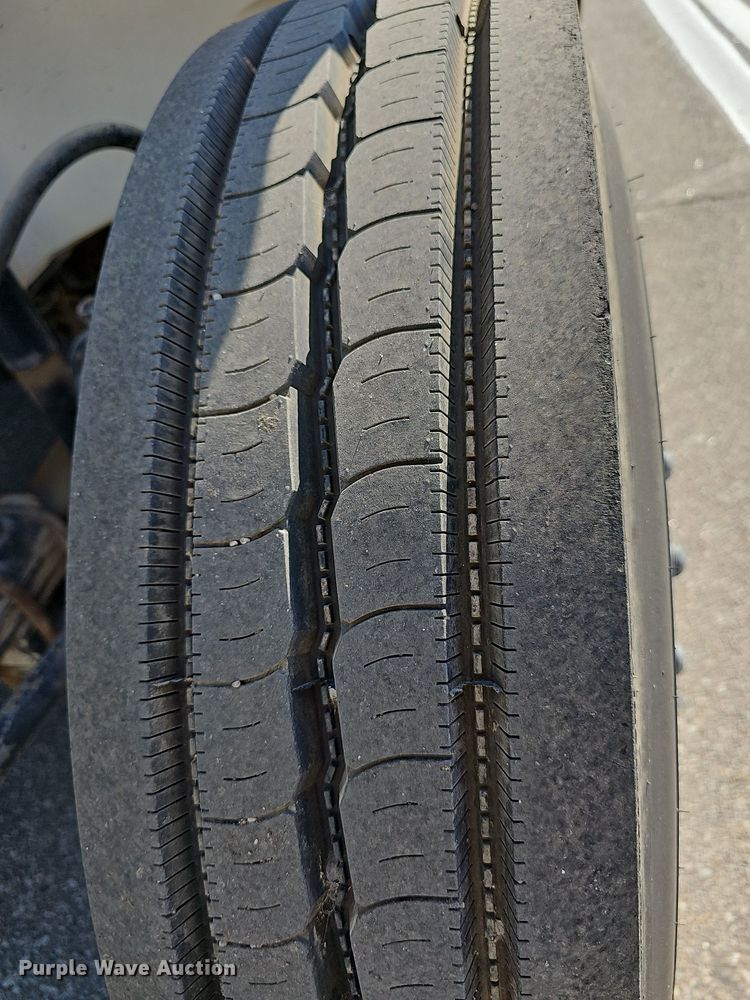 image for item DN8598 1998 Freightliner FL70 Broom Bear  street sweeper truck