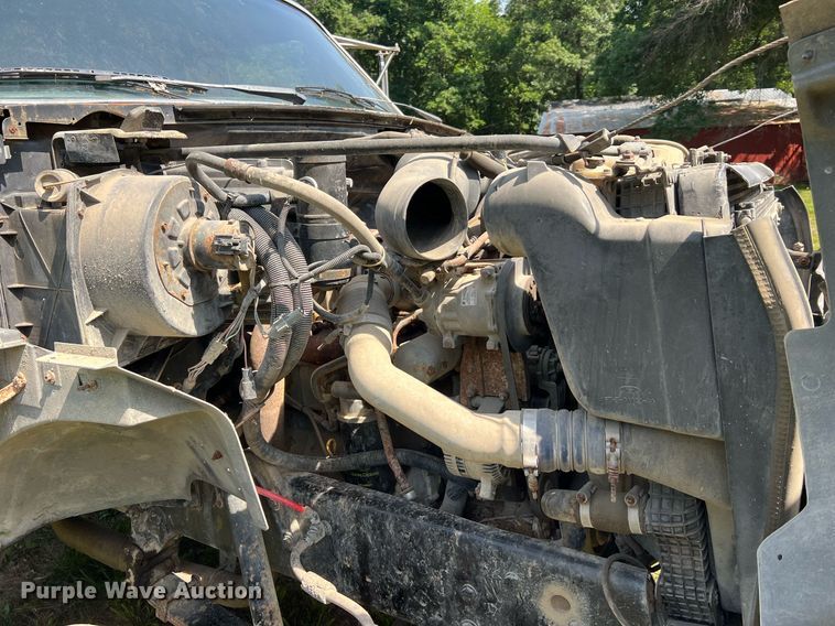 image for item DO2188 1997 Ford F800  dump truck