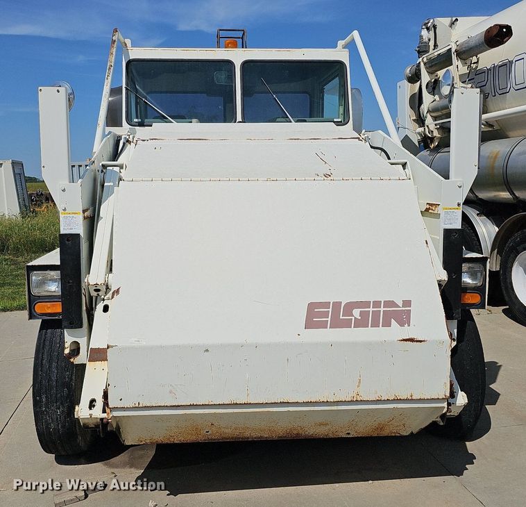 image for item DO2745 1996 Elgin Pelican Series P  street sweeper