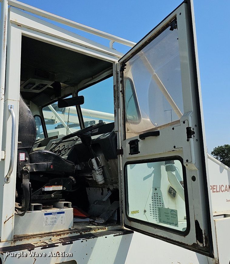 image for item DO2745 1996 Elgin Pelican Series P  street sweeper