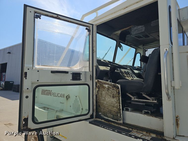 image for item DO2745 1996 Elgin Pelican Series P  street sweeper