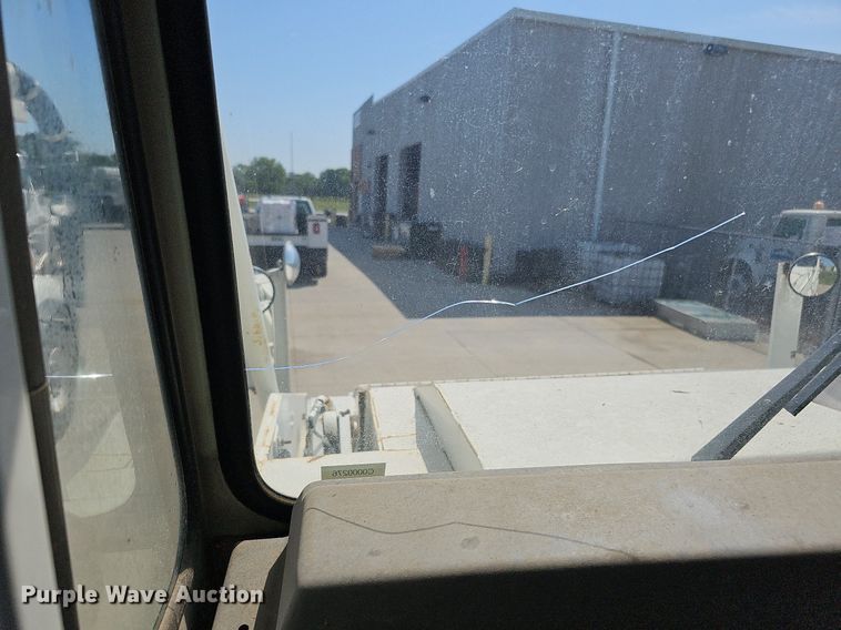 image for item DO2745 1996 Elgin Pelican Series P  street sweeper