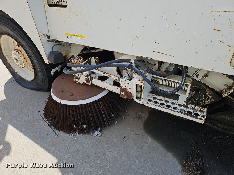 image for item DO2745 1996 Elgin Pelican Series P  street sweeper