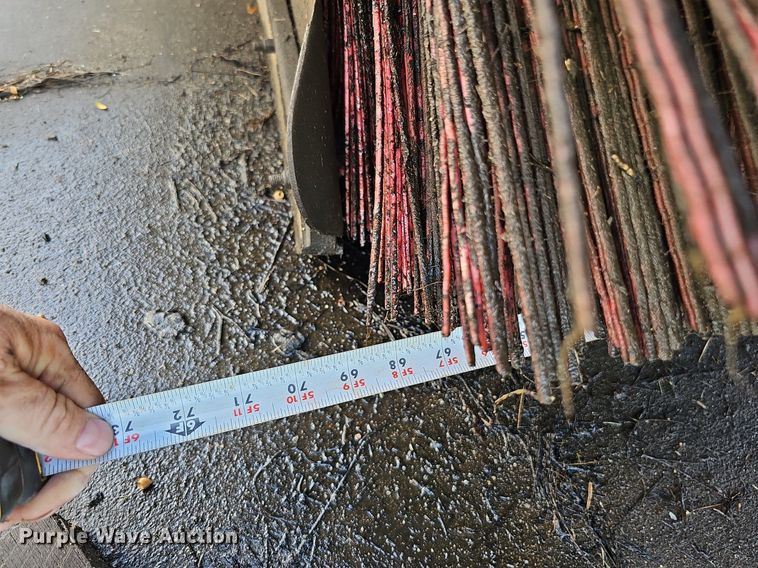 image for item DO2745 1996 Elgin Pelican Series P  street sweeper