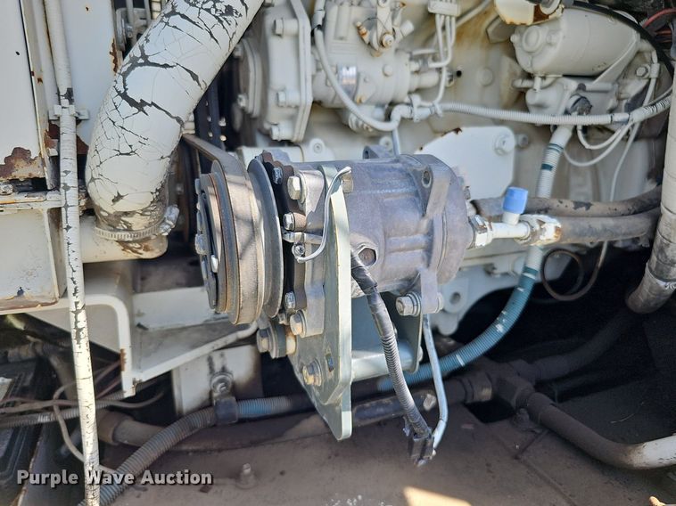 image for item DO2745 1996 Elgin Pelican Series P  street sweeper