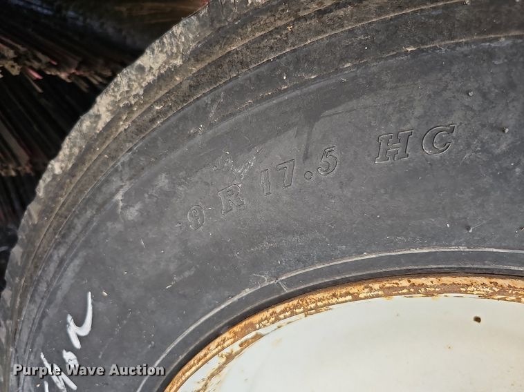 image for item DO2745 1996 Elgin Pelican Series P  street sweeper