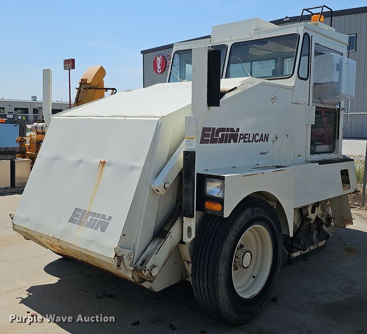 image for item DO2747 1992 Elgin Pelican Series P  street sweeper