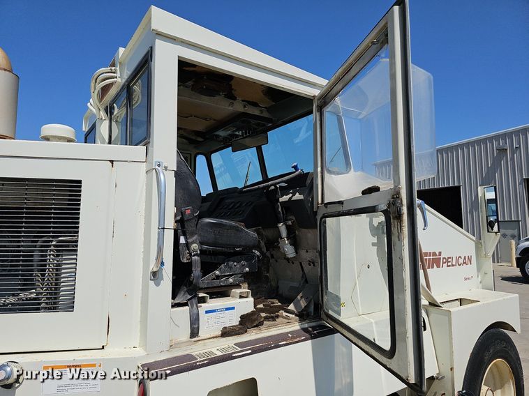 image for item DO2747 1992 Elgin Pelican Series P  street sweeper