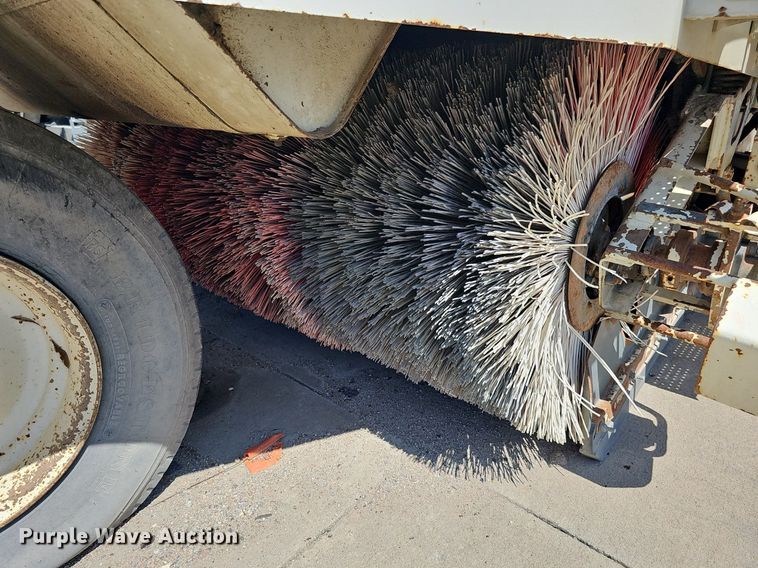 image for item DO2747 1992 Elgin Pelican Series P  street sweeper