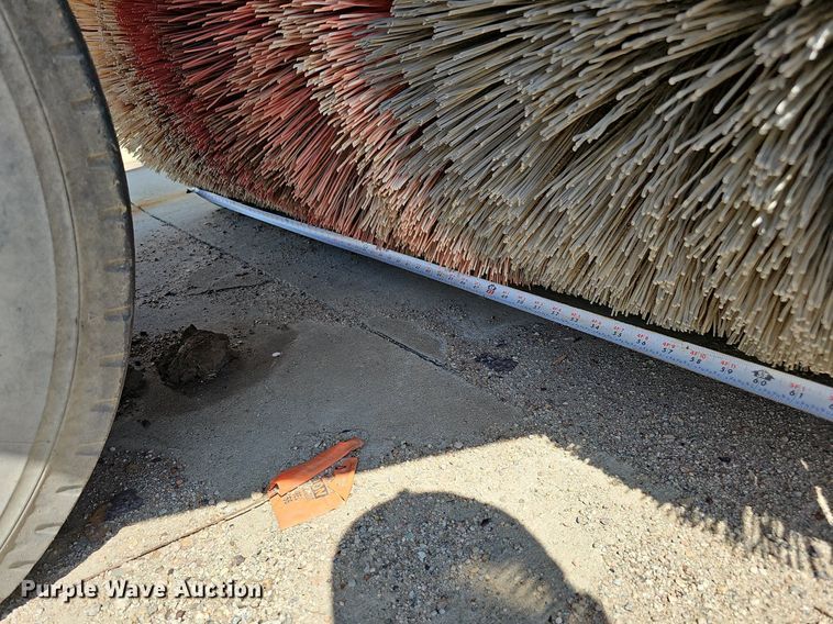 image for item DO2747 1992 Elgin Pelican Series P  street sweeper