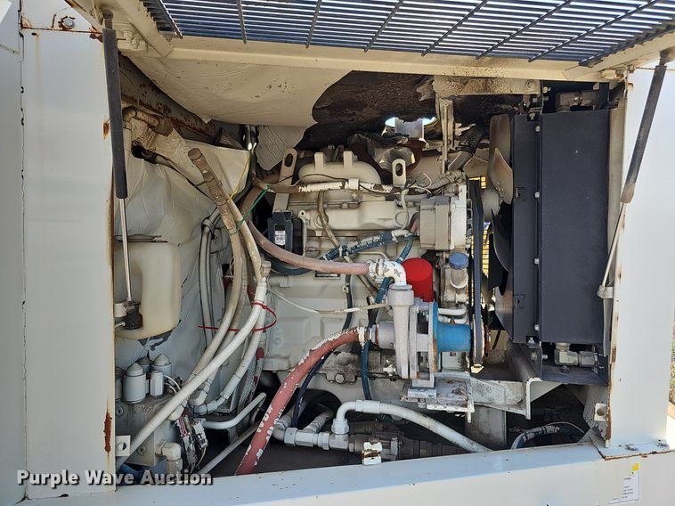 image for item DO2747 1992 Elgin Pelican Series P  street sweeper