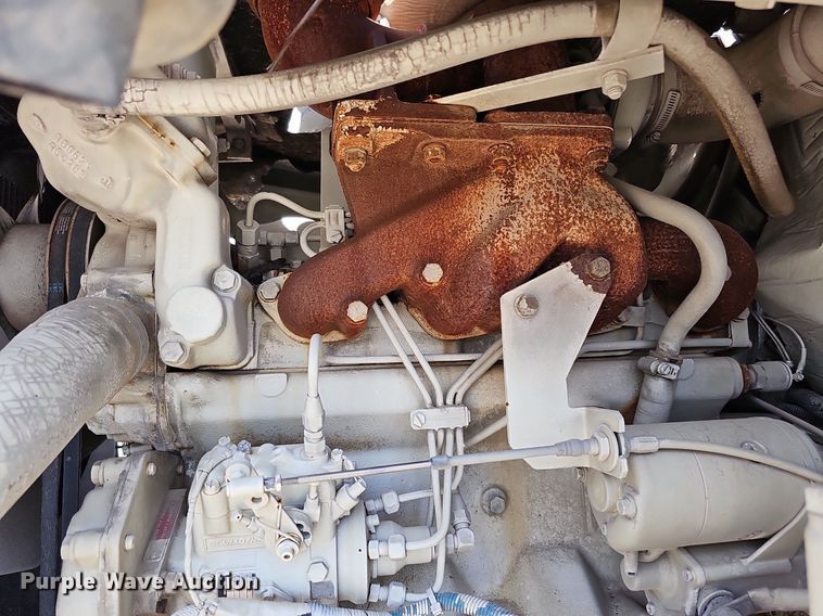 image for item DO2747 1992 Elgin Pelican Series P  street sweeper