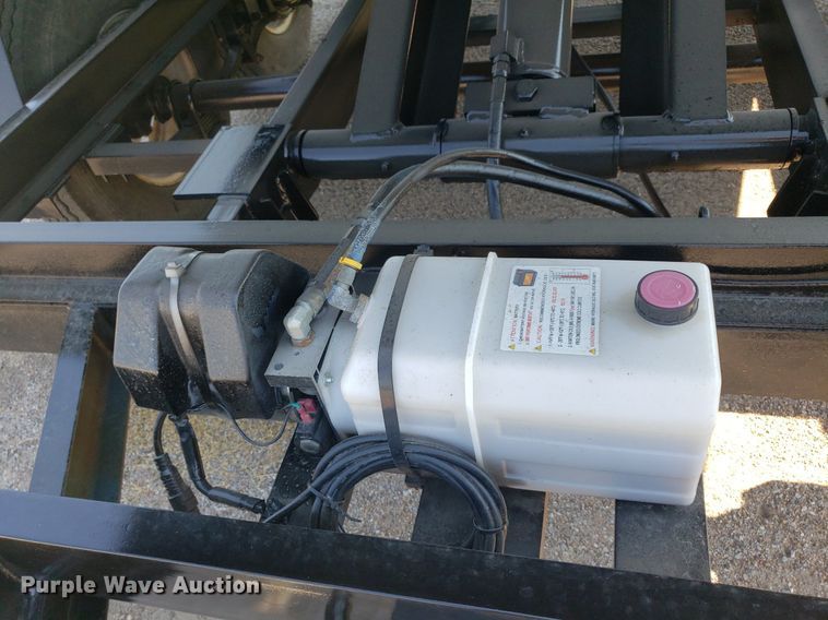 image for item DO3026 2006 Parker Performance Power Hoist  dump trailer