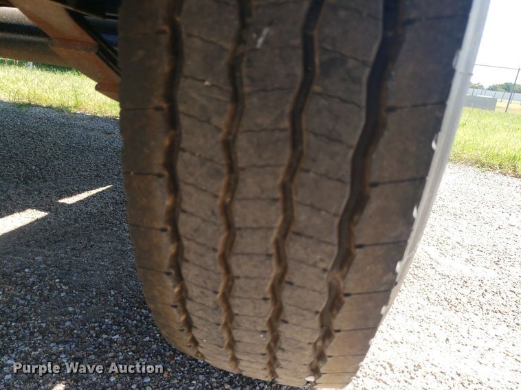 image for item DO3026 2006 Parker Performance Power Hoist  dump trailer