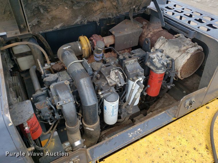 image for item DO3033 2007 Komatsu PC400LC-7  excavator