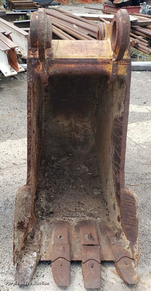 image for item DO3038 Esco  excavator bucket