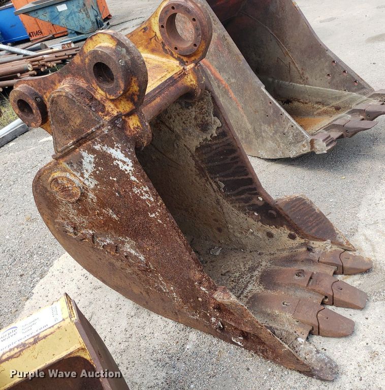 image for item DO3038 Esco  excavator bucket