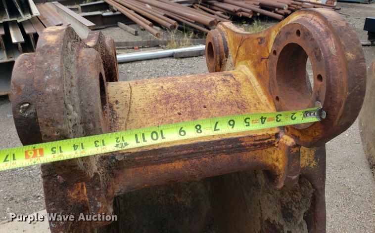 image for item DO3038 Esco  excavator bucket