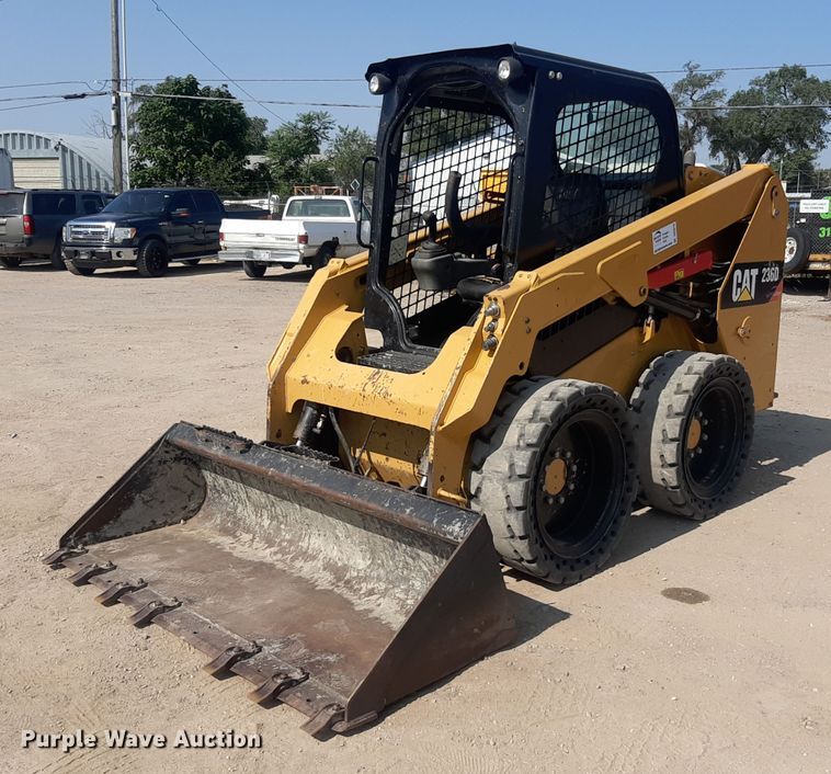 image for item DO3076 2015 Caterpillar 236D  skid steer loader