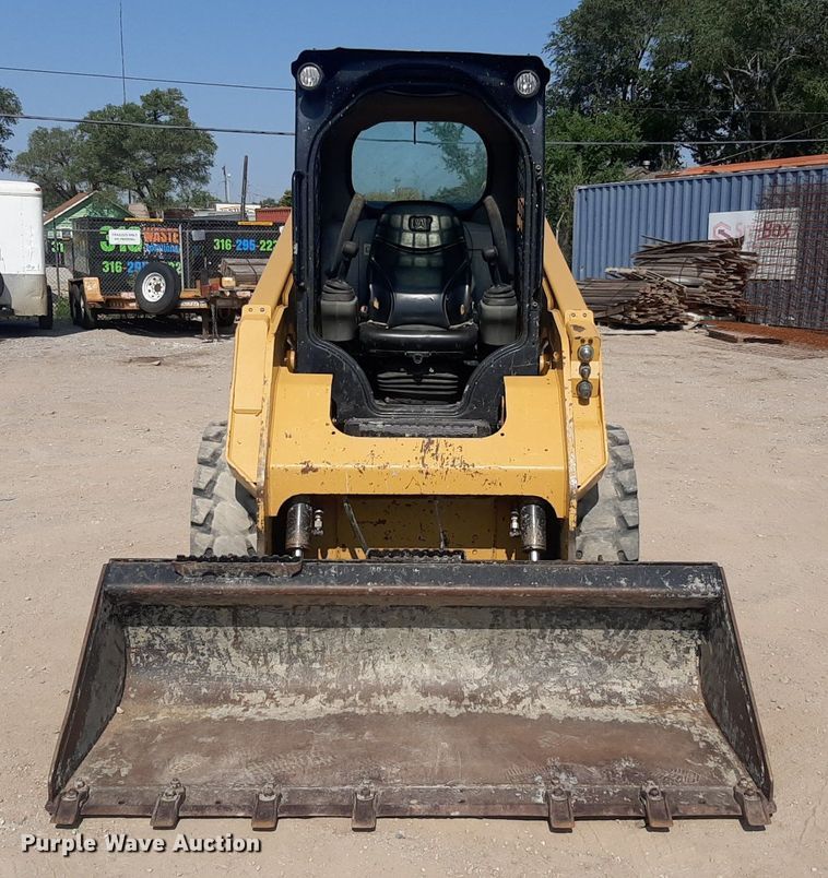 image for item DO3076 2015 Caterpillar 236D  skid steer loader