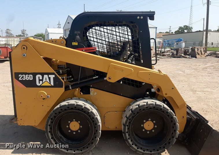 image for item DO3076 2015 Caterpillar 236D  skid steer loader
