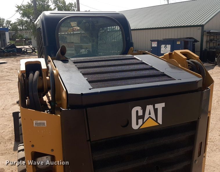 image for item DO3076 2015 Caterpillar 236D  skid steer loader