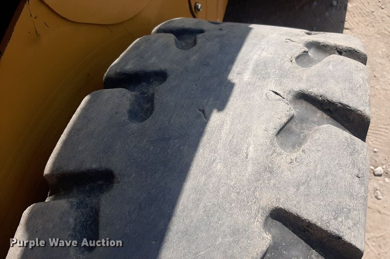 image for item DO3076 2015 Caterpillar 236D  skid steer loader