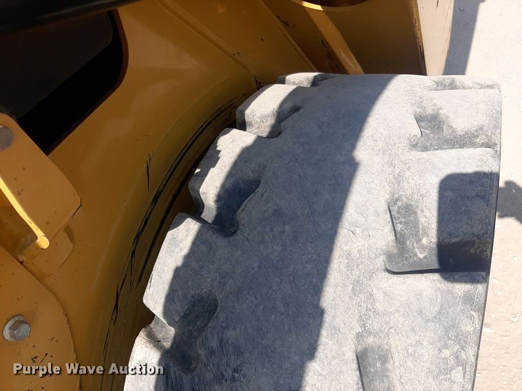 image for item DO3076 2015 Caterpillar 236D  skid steer loader