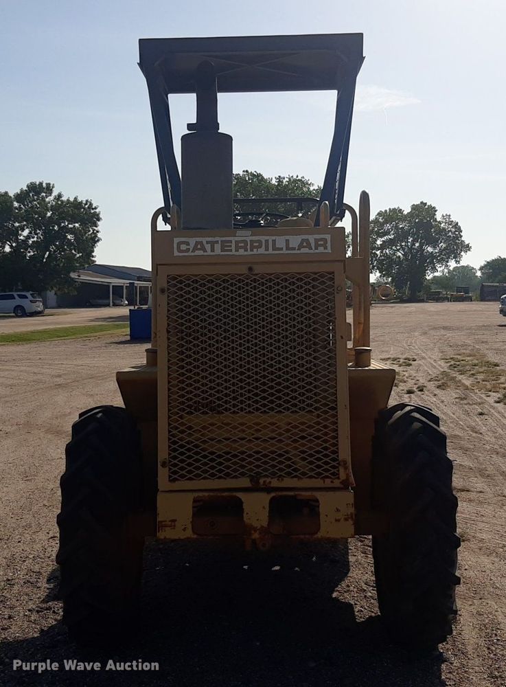 image for item DO3099 1989 Caterpillar CP-323 single drum vibratory roller