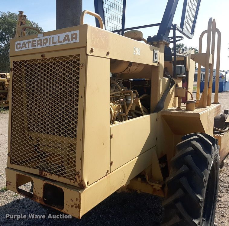 image for item DO3099 1989 Caterpillar CP-323 single drum vibratory roller