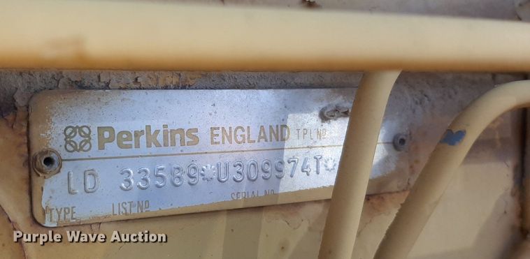 image for item DO3099 1989 Caterpillar CP-323 single drum vibratory roller