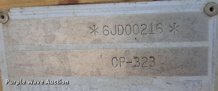 image for item DO3099 1989 Caterpillar CP-323 single drum vibratory roller