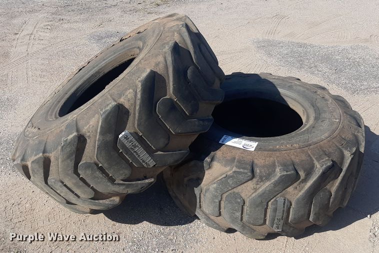 image for item DO3104 (2) 20.5x25 Toyo tires