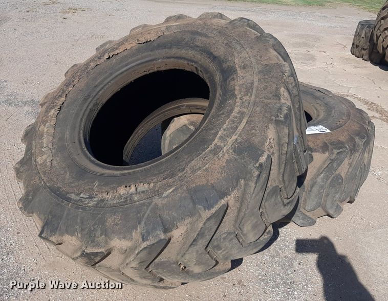 image for item DO3104 (2) 20.5x25 Toyo tires