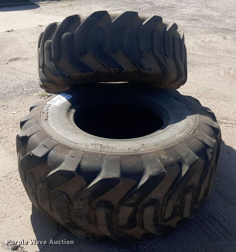 image for item DO3104 (2) 20.5x25 Toyo tires