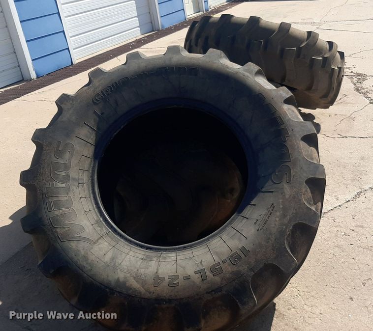 image for item DO3105 (3) tires