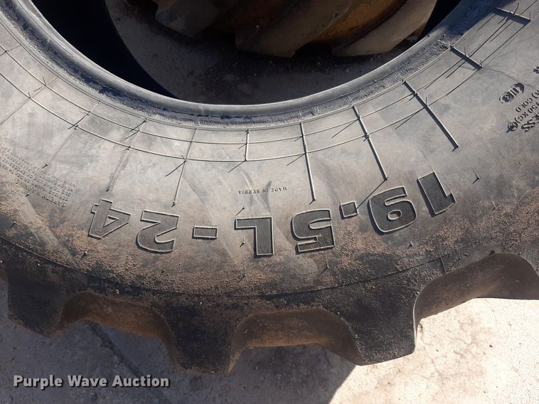 image for item DO3105 (3) tires