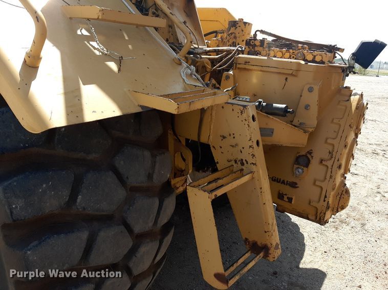 image for item DO3107 1994 John Deere 862B  elevating scraper